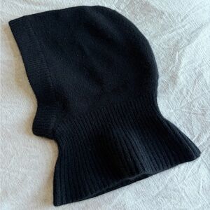 Aritzia cashmere snood